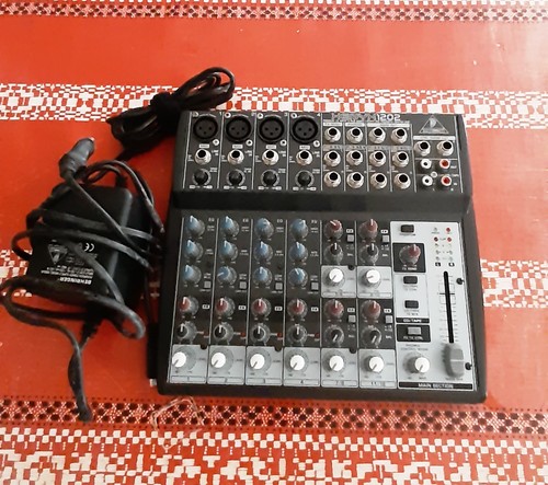 Behringer xenyx 1202 table - xenyx,