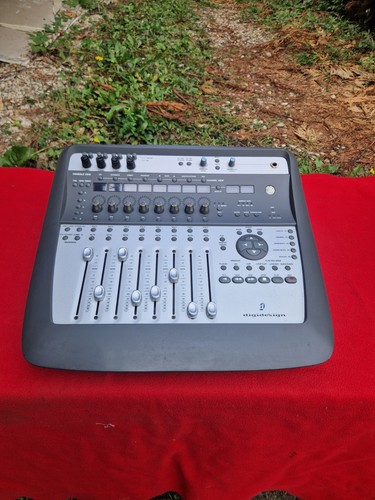 Table mixage studio - table, digidesign